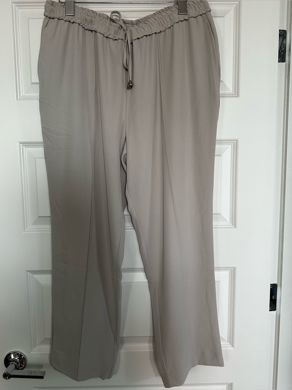 Women’s Relaxed Drawstring Pants - off White